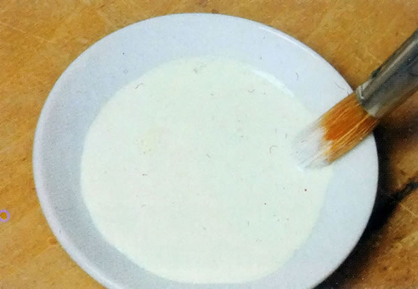 水彩画留白液怎么用