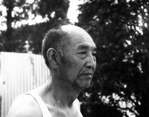 老人头像素描